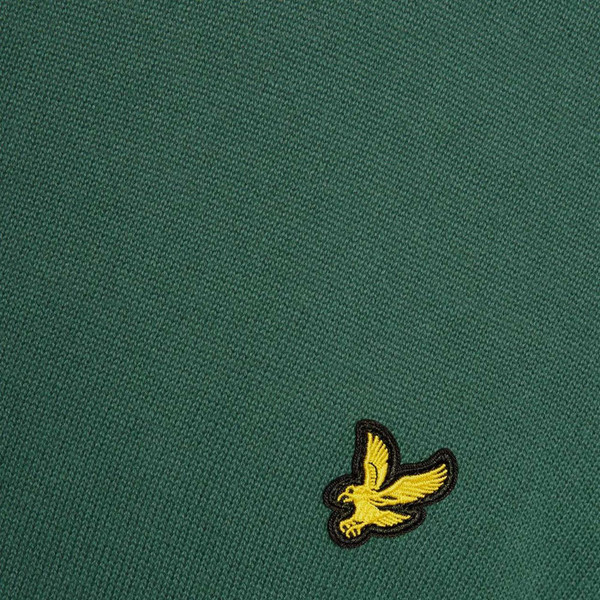 Lyle and Scott Men's Retro Cotton Crew Neck Jumper in Everglade Green Logo Detail
