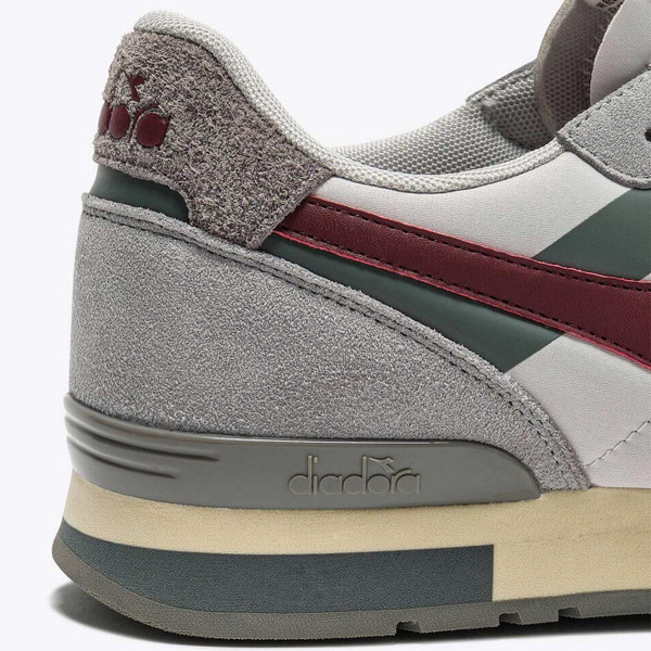 Diadora Camaro M2 Smooth Men's Retro 80s Suede Trainers in High Rise - Heel Detail