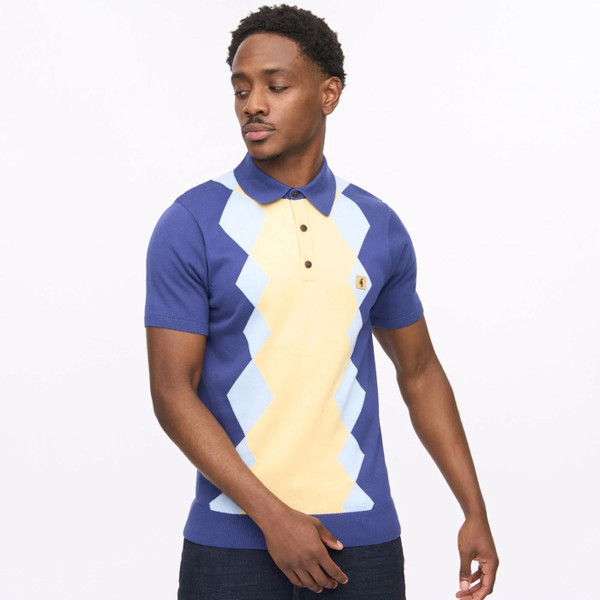 Side of Gabicci Vintage Bond Men's 1960s Mod Argyle Knit Polo Shirt in Delft