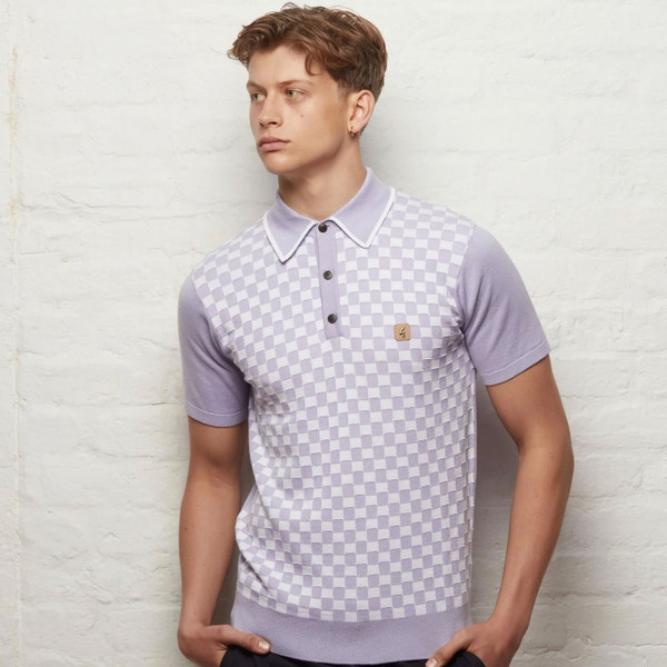 Man wearing Gabicci Vintage Danson Men's Retro 1970s Checkerboard Knitted Polo Shirt in Heather