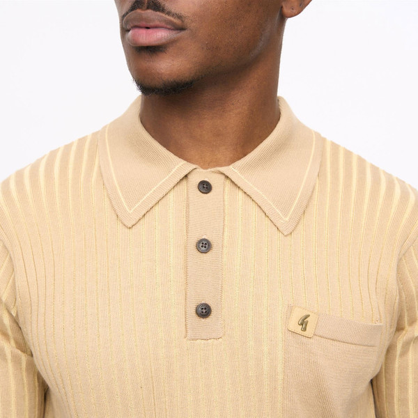 Collar detail on Gabicci Vintage Dimitri Men's Retro 70s Ribbed Knit Polo Shirt in Sandstone