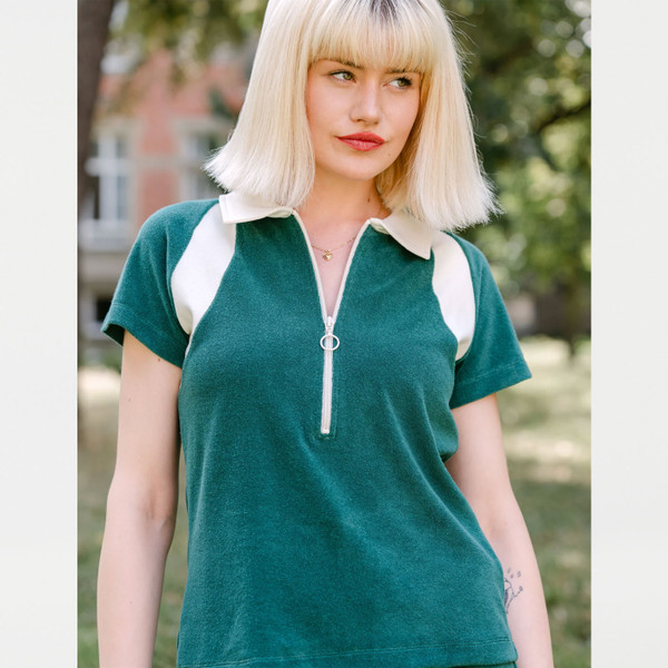 Woman wearing Mademoiselle Yeye Retro 70s Jam Jam Towelling Top in Green