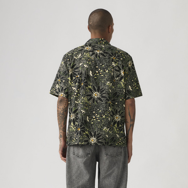 Levi's Sunset Camp Hatch Floral 50s Resort Shirt in Black - Model Back View