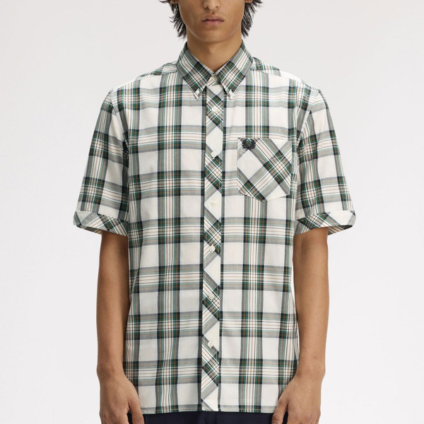 Man wearing Fred Perry Men's Mod Short Sleeve 70s Tartan Check Shirt in Ecru/Green