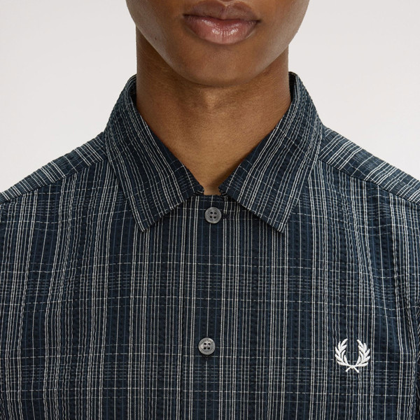 Collar on Fred Perry Men's Mod Short Sleeve Seersucker Check Shirt in Navy