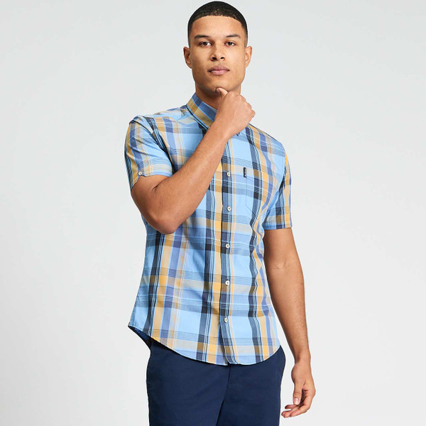 Model Wearing Ben Sherman Men's Mod Block Check Button Down Short Sleeve Shirt in Blue - Front View