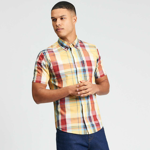 Model Wearing the Ben Sherman Men's Mod Oversized Check Short Sleeve Shirt in Zest