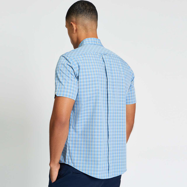 Man Wearing Ben Sherman Short Sleeve Linear Gingham Check Men's Mod Shirt in Lake - Back View