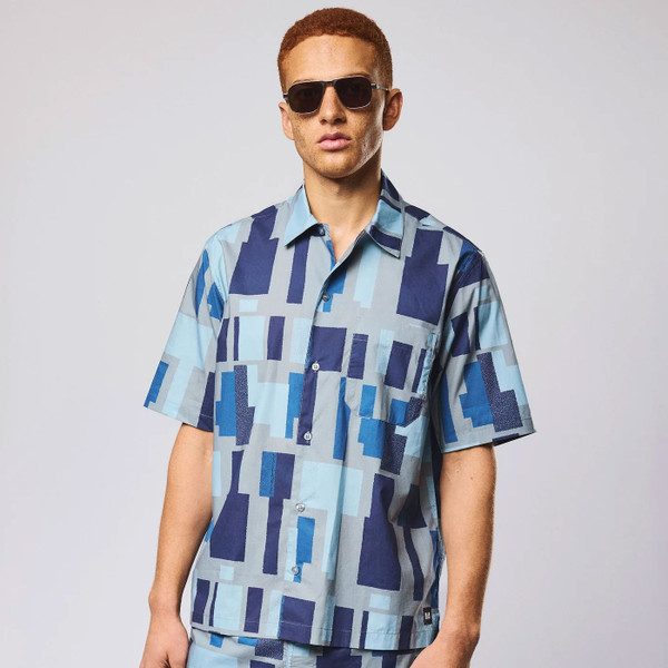Man wearing Weekend Offender Ouzou Terrain Print Short Sleeve Shirt in Smokey Grey