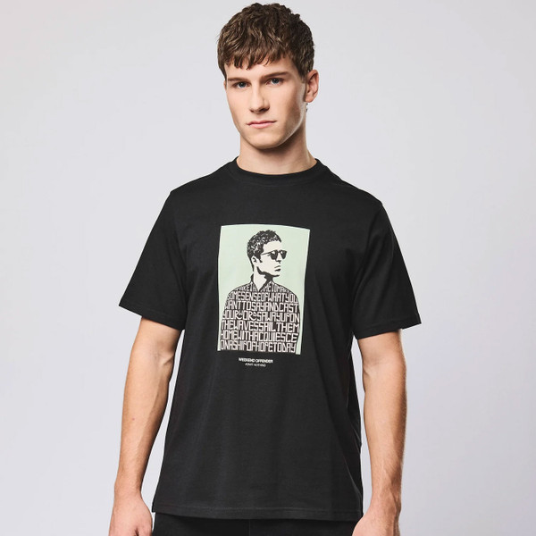 Man wearing Weekend Offender Camden Noel Gallagher Masterplan Oasis Graphic T-Shirt in Black