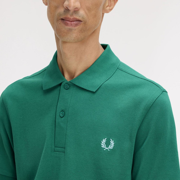 Laurel Branding and Collar on Fred Perry M6000 Men's Mod Pique Polo Shirt in Sport Green