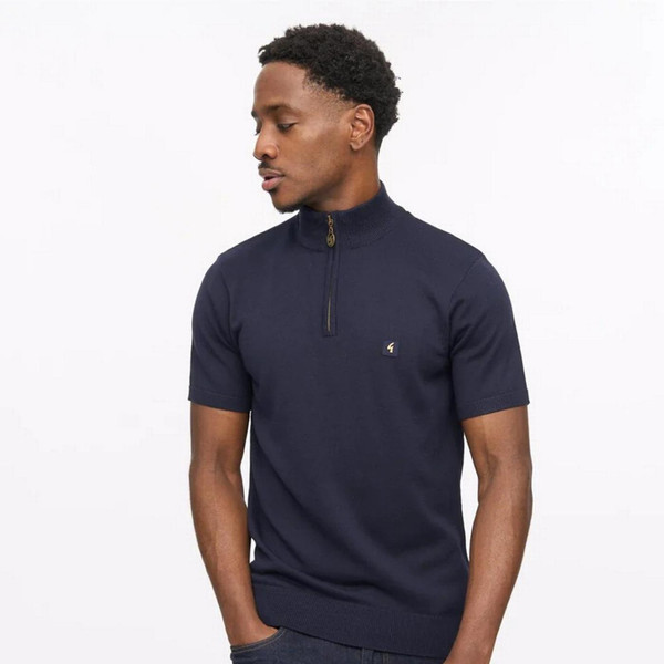 Gabbici Vintage Lasso Retro Mod Knitted Cycling Top in Navy - Model Front Facing