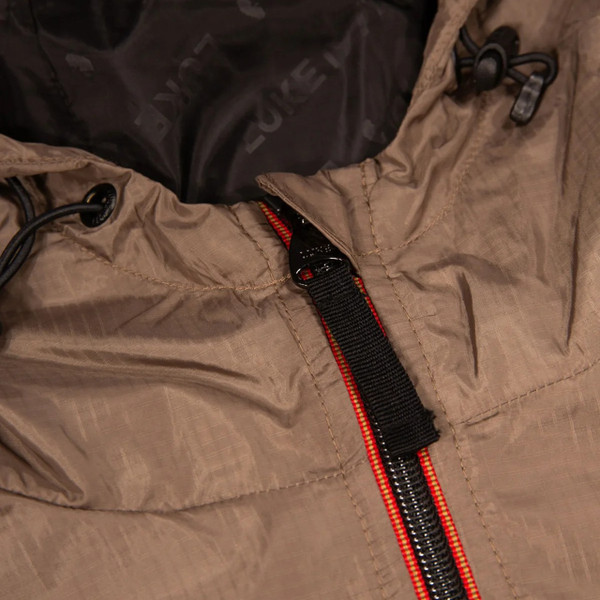 Luke 1977 Garnedd Men's Lightweight Hooded Nylon Jacket in Hardnut - Zip fastening close up