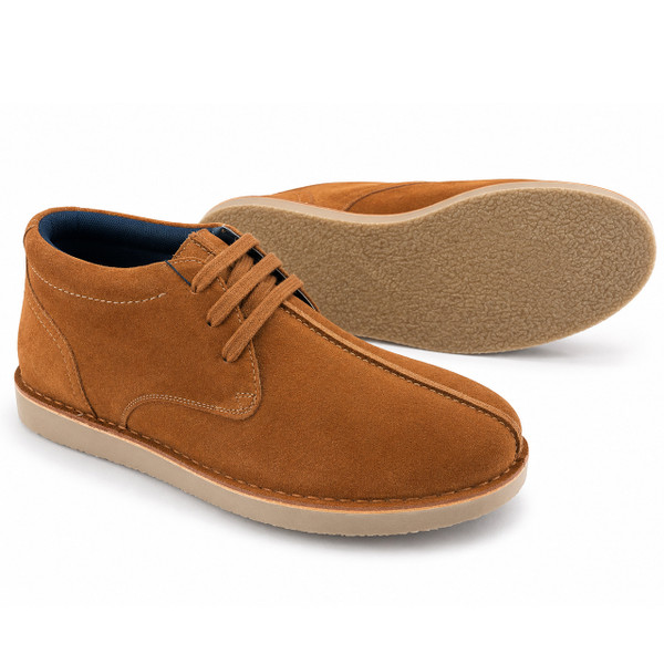 Roamers Centre Seam Suede Desert Boots in Tan - Picture of Outsole