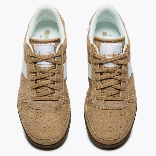 Diadora Seoul Indoor Suede Men's Trainers in Beige Incense - Pair of trainers from above