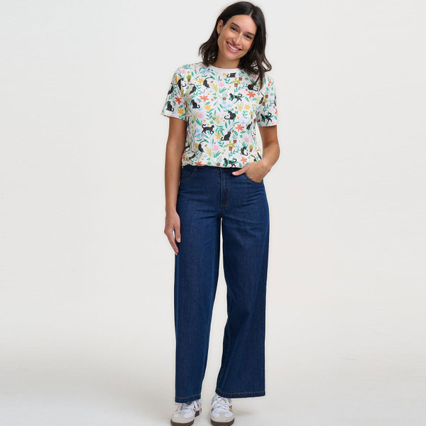 Woman wears Sugarhill Brighton Maggie Garden Cats T-shirt in Off White