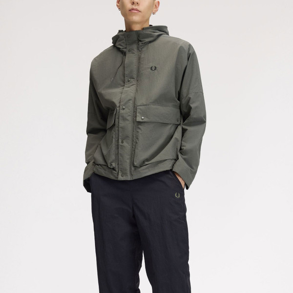 Fred Perry Men's Retro Ripstop Short Parka Jacket in Field Green