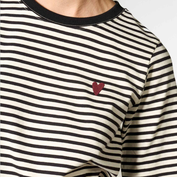 Neckline and heart on Mademoiselle Yeye Everflow Striped Heart T-Shirt in White / Black