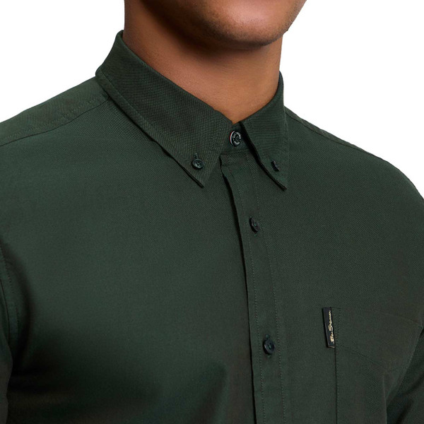 Ben Sherman Button Down Oxford Shirt Lotus Green - Collar Detail