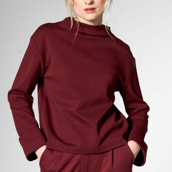 Woman wearing Mademoiselle YeYe Retro 60s Mod Shift Top in Zinfandel