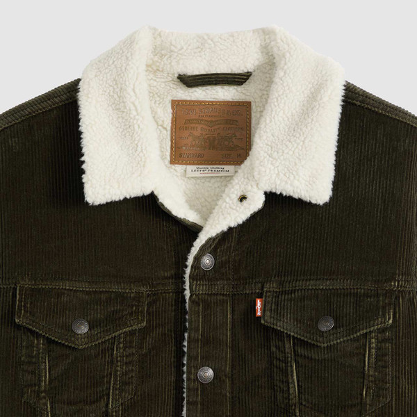 Levi's Type III Corduroy Sherpa Trucker Jacket Rosin - Collar Detail