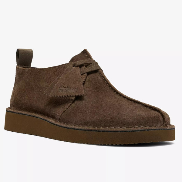 Clarks Originals Men's Desert Trek 2026 Suede Shoes in Dark Olive - Side view at angle