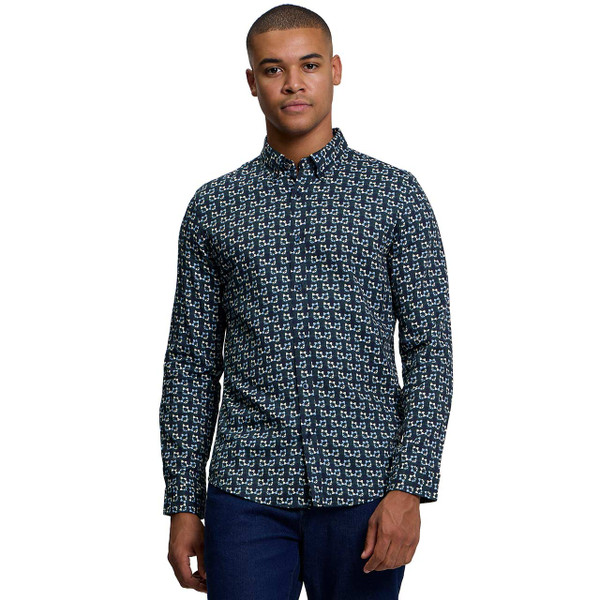 Model Wearing Ben Sherman Men's Mod Foulard Print Shirt in Lotus Green