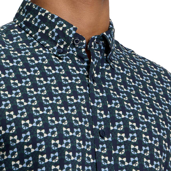 Ben Sherman Men's Mod Foulard Print Shirt in Lotus Green - Collar Detail