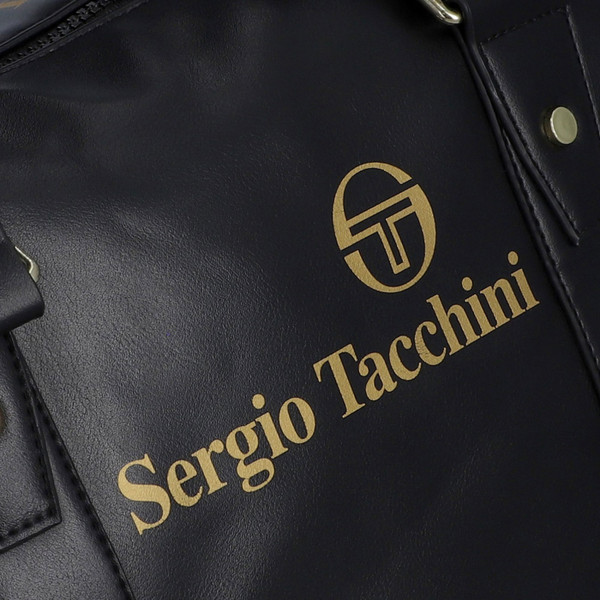 Logo on Sergio Tacchini Jorno Retro Gym Bag in Black