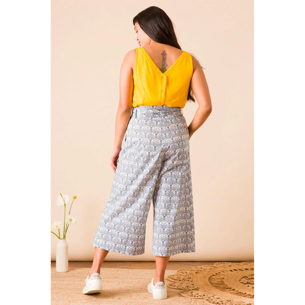 Emily and Finn Gilda Retro Cropped Culottes in Botanical Palm print