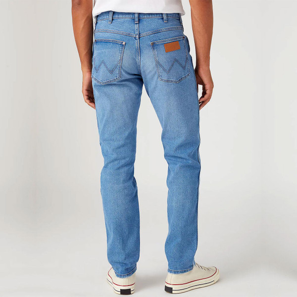 Wrangler River Regular Tapered Retro Jeans in Cool Twist 112331075