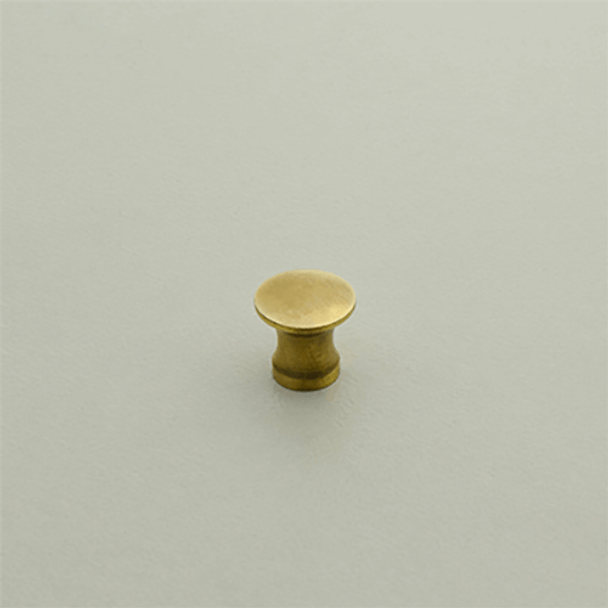 3/8" Knob Light Antique Brass