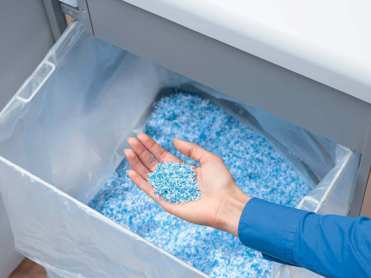 Dahle 40334 Paper Shredder | Monroe Systems for Business