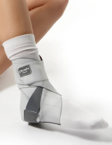 Push med Ankle Brace Aequi Flex product view highlighting anatomical design, Flex-protect shell and adjustable compression straps.
