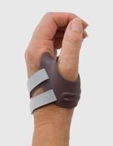 Close-up of Push CMC thumb brace highlighting adjustable straps and anatomical thumb support for basal joint stability.