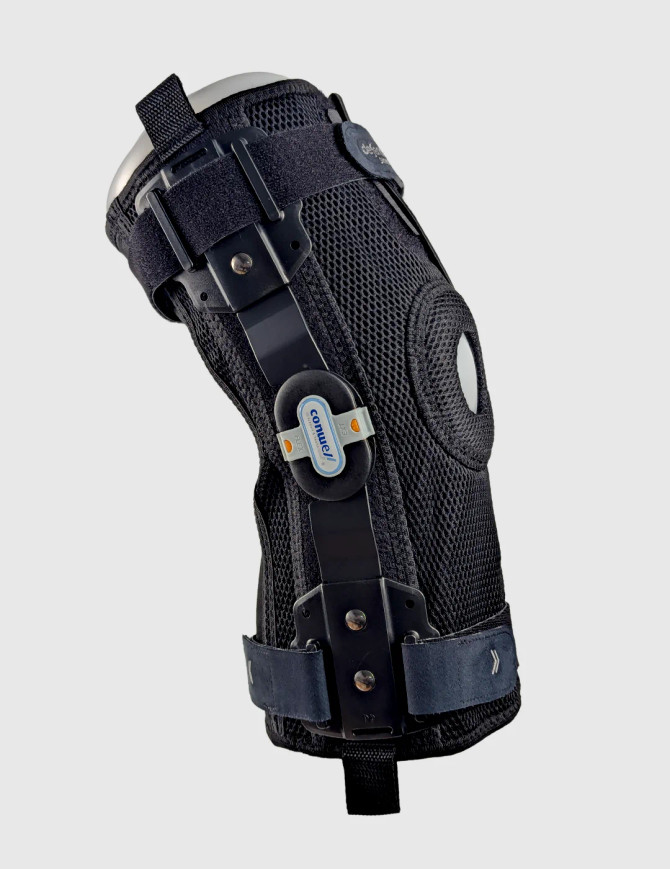 Suitable for clinical, rehabilitation, or home use where controlled knee support is required.