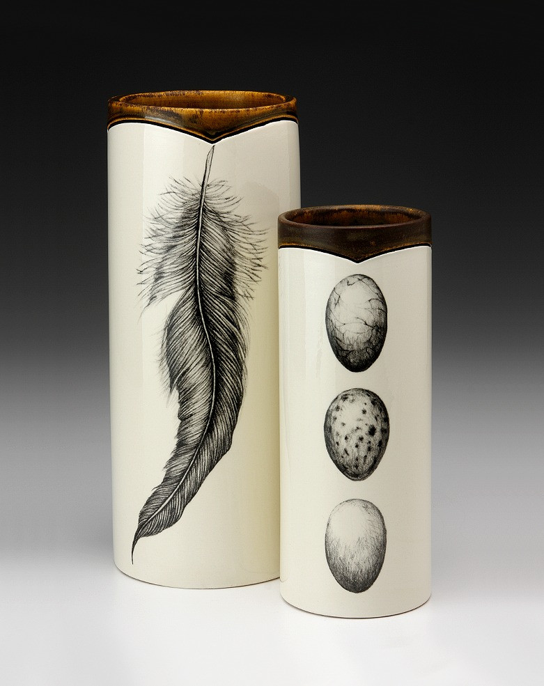 Small Vase: 3 Eggs - Thumbnail 2