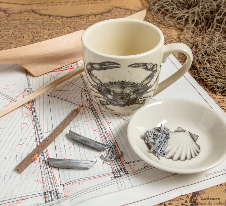 Laura Zindel Crab Mug - Thumbnail 2
