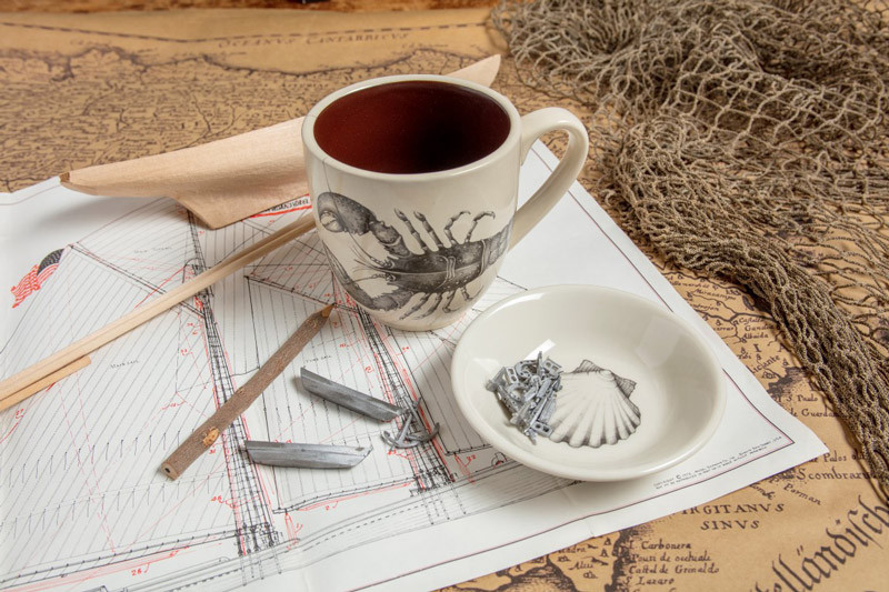 Laura Zindel Lobster Mug - Thumbnail 2
