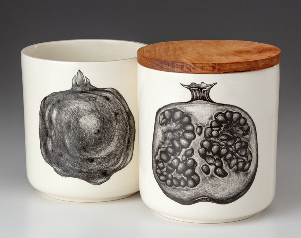 Small Canister with Lid - Thumbnail 2