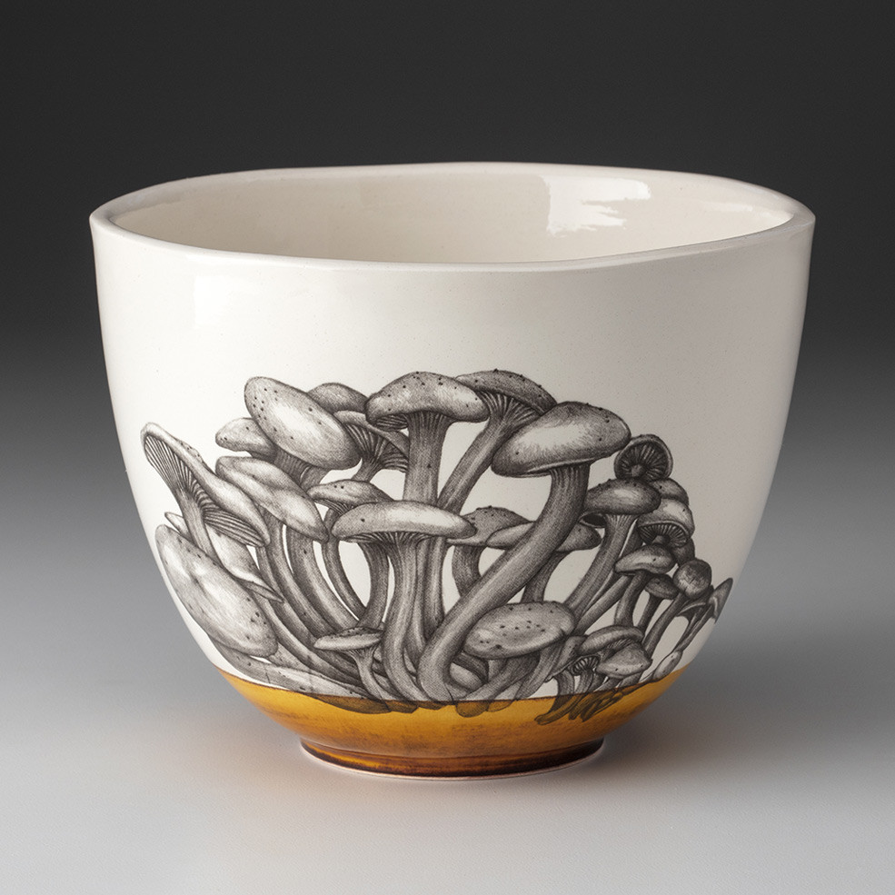 Medium Bowl: Funnel Cap Mushroom - Laura Zindel Design