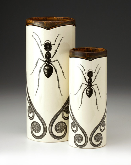 Large Vase: Ant