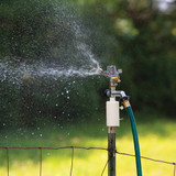 Melnor 15549  Pulsating T-Post Sprinkler Image 1