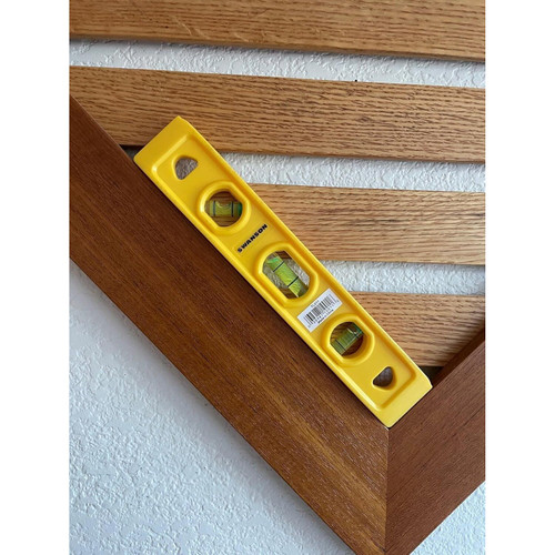 Swanson TL011  9" Speedlite Composite Torpedo Level Image 3