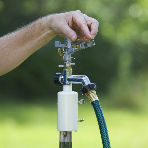 Melnor 15549  Pulsating T-Post Sprinkler Image 2