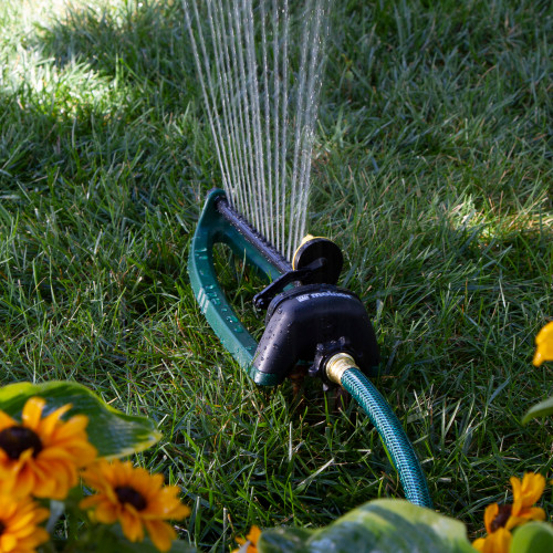 Melnor 20260  2,650 Sq. Ft. Oscillating Sprinkler Image 2