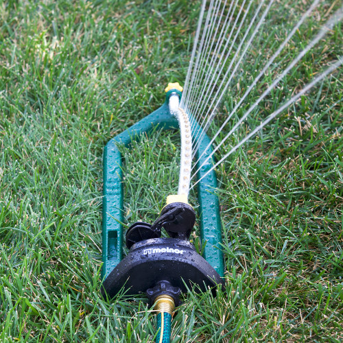 Melnor 22300  3,400 Sq. Ft. Oscillating Sprinkler Image 3