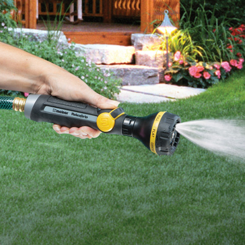 Melnor R821  RelaxGrip Thumb-Control Straight 8-Pattern Nozzle Image 1