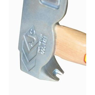 AJC Tools 005-MH  Mag-Hatch Magnetic Faced Roofing Hatchet Image 3