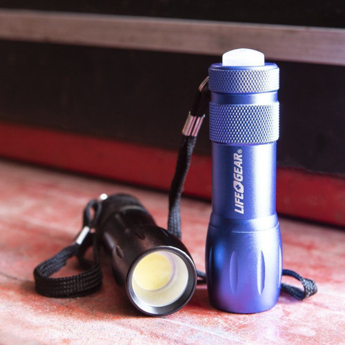 LifeGear TG09-60164-MT4  Mini Max 100 Lumen LED Flashlights - 2 per Package in Assorted Colors Image 3